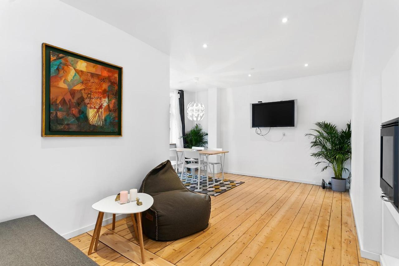Aday - Apartment Suite Aalborg Center Экстерьер фото