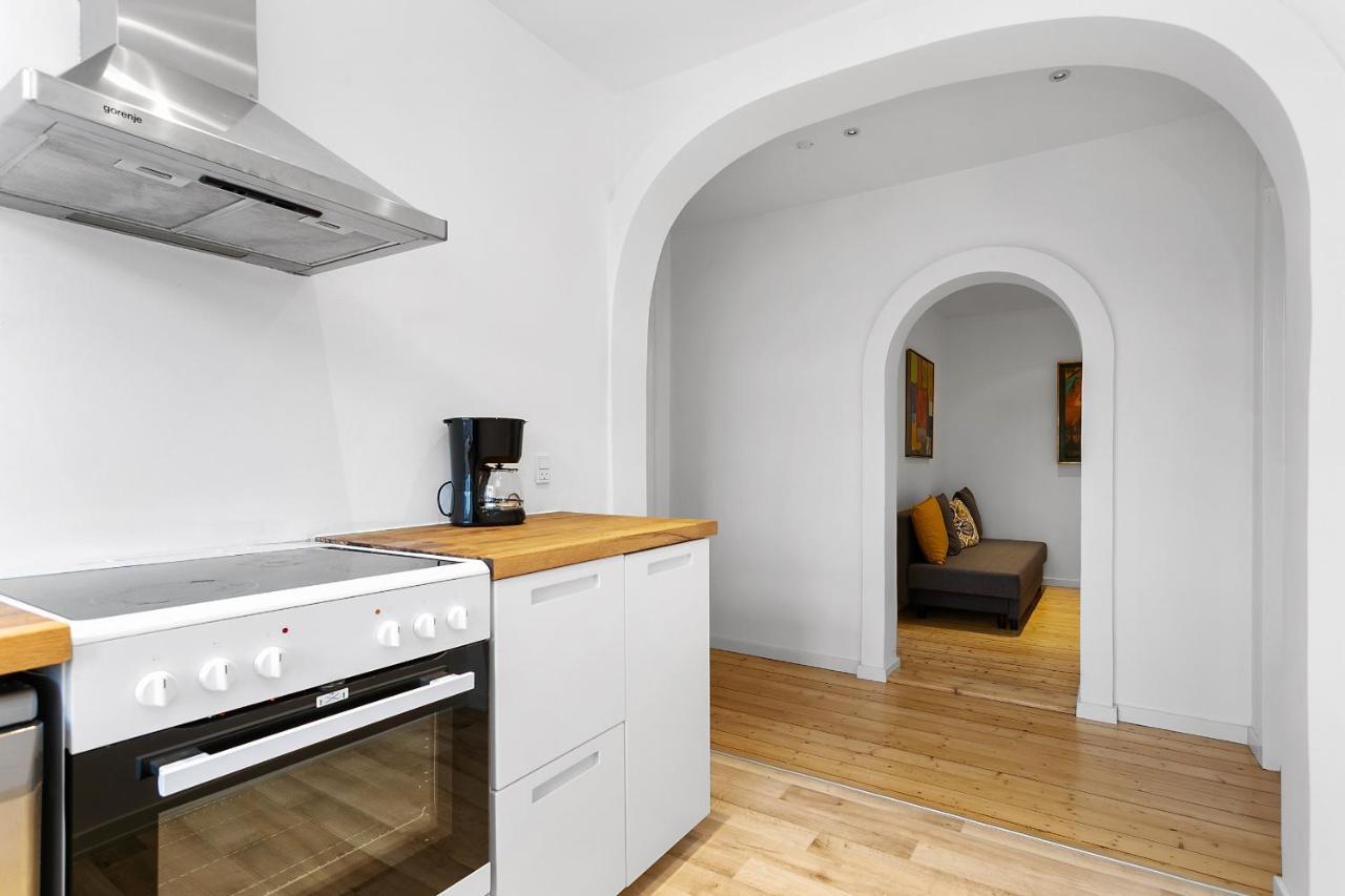 Aday - Apartment Suite Aalborg Center Экстерьер фото